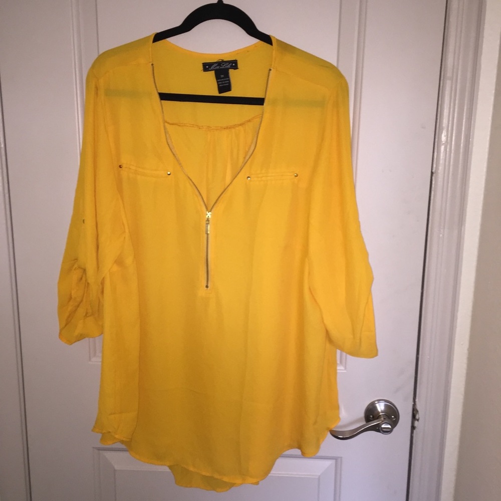Yellow Sheer Zipper 3/4 Sleeve